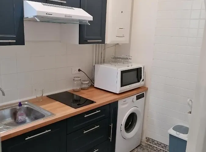 Hyper Centre A 250 M De La